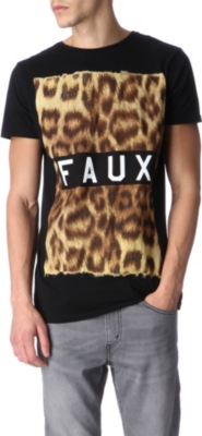 FRIEND OR FAUX Furs t-shirt