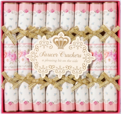 TALKING TABLES Truly Scrumptious pack of eight saucer crackers