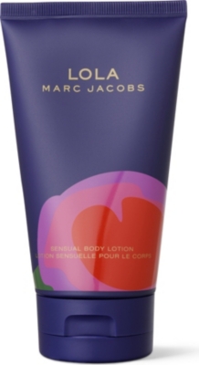 MARC JACOBS Lola body lotion