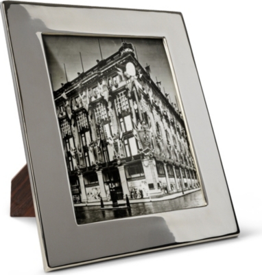 BASKERVILLE AND SANDERS Silver plated classic frame