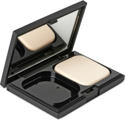 SUQQU Powder foundation compact