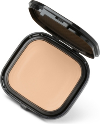 SUQQU Frame Fix Lasting Pact Foundation