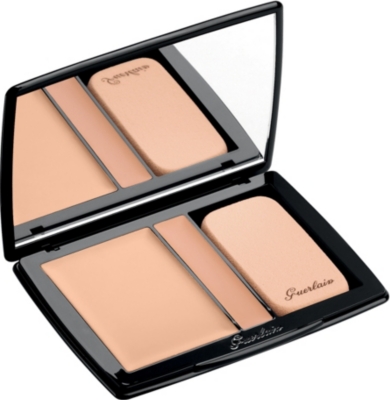 GUERLAIN Lingerie de Peau compact foundation and concealer