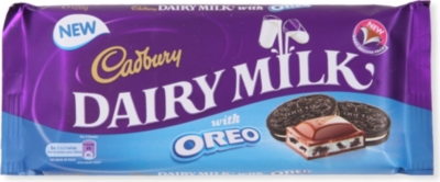 CADBURY Dairy Milk chocolate with Oreo 120g