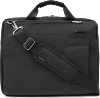 BRIGGS & RILEY Verb Move business case