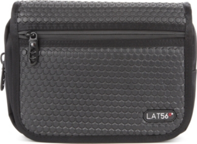 LAT56 Travel washbag