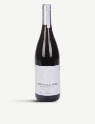 CAMBRIDGE ROAD Pinot Noir 2009 750ml