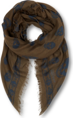 ALEXANDER MCQUEEN Skull-print pashmina scarf