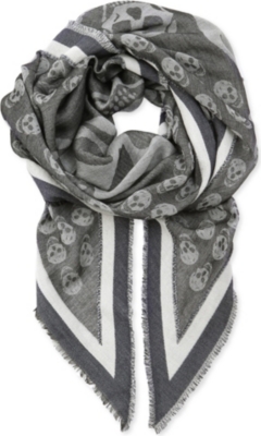 ALEXANDER MCQUEEN Flag and skull-printed scarf