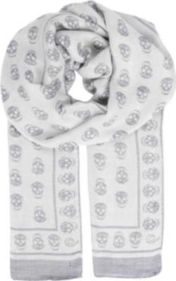 ALEXANDER MCQUEEN Skull print silk scarf