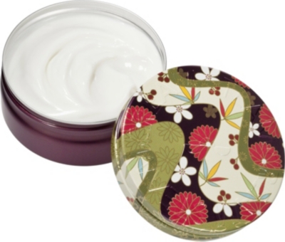 STEAMCREAM Kikusui face, body and hand moisturiser