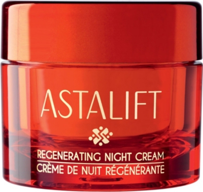 ASTALIFT Regenerating Night cream