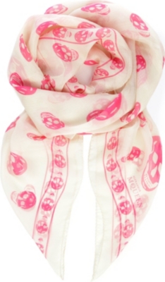 ALEXANDER MCQUEEN Silk skull scarf