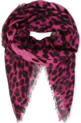 ALEXANDER MCQUEEN Leopard Skull cashmere and silk-blend pashmina
