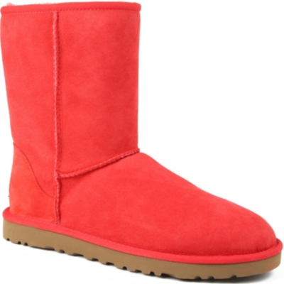 UGG Classic Short sheepskin boots