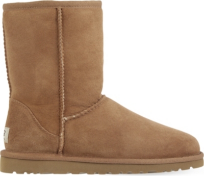 UGG Classic Short sheepskin boots