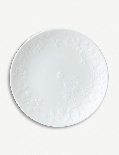 WEDGWOOD: Wild Strawberry embossed bone china plate 21cm
