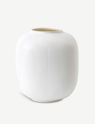 WEDGWOOD: White Folia rounded vase 21cm