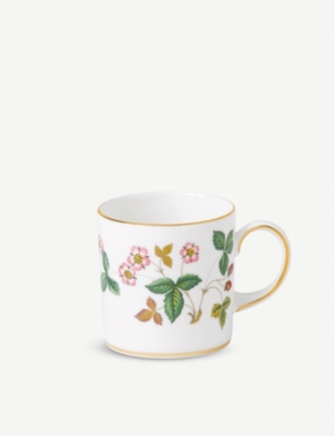 WEDGWOOD Wild strawberry coffee cup