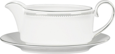 VERA WANG @ WEDGWOOD Grosgrain sauceboat stand