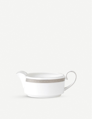 VERA WANG @ WEDGWOOD Lace Platinum sauce boat