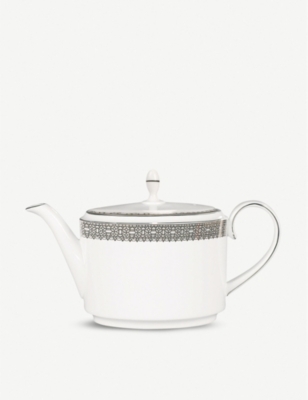 VERA WANG @ WEDGWOOD Lace Platinum teapot