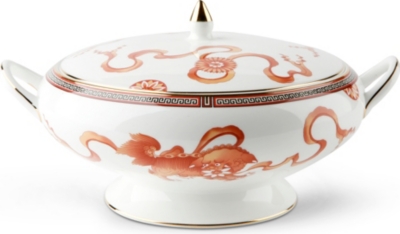 WEDGWOOD Dynasty covered vegetable dish