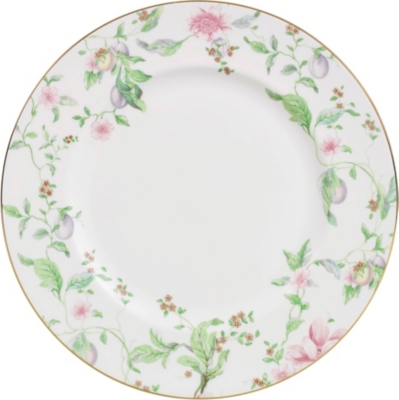 WEDGWOOD Sweet Plum 27cm plate