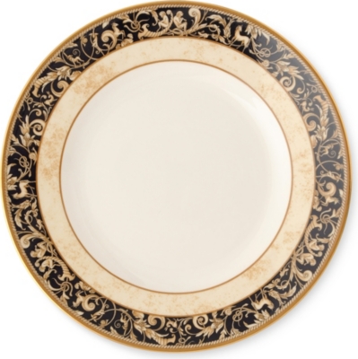 WEDGWOOD Cornucopia plate 20cm