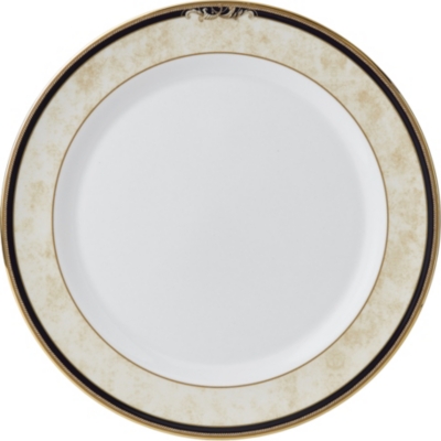 WEDGWOOD Cornucopia service plate