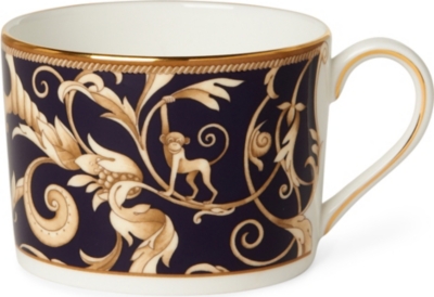 WEDGWOOD Cornucopia teacup