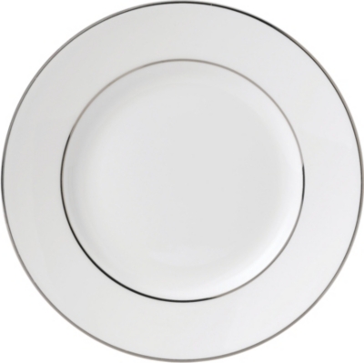WEDGWOOD Signet Platinum plate 15cm