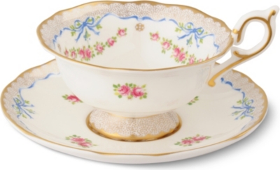 WEDGWOOD Harlequin Collection Ribbon Rose teacup and saucer