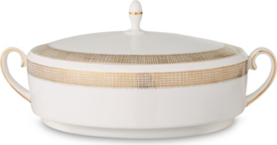 VERA WANG @ WEDGWOOD Gilded Weave covered vegetable dish