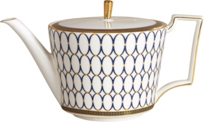WEDGWOOD: Renaissance Gold gilded china teapot 12cm