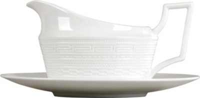 WEDGWOOD Intaglio sauce boat