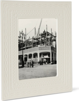 WEDGWOOD Intaglio picture frame 5