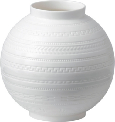 WEDGWOOD Intaglio vase 6