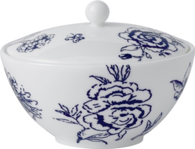 JASPER CONRAN @ WEDGWOOD Chinoiserie Blue covered sugar bowl