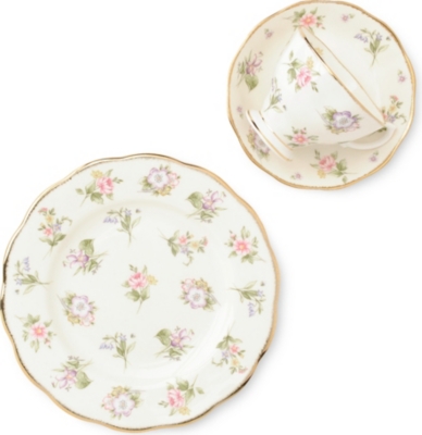 ROYAL ALBERT Meadow 1920 three-piece tea set