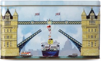 WALKERS Assorted biscuit selection London Tower Bridge tin 500g