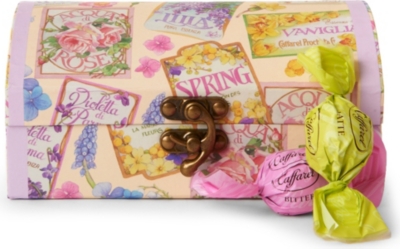  Spring flowers chest