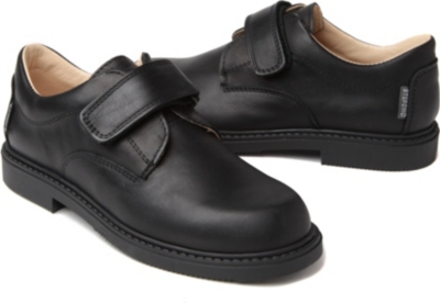 STEP2WO Matthew school shoes