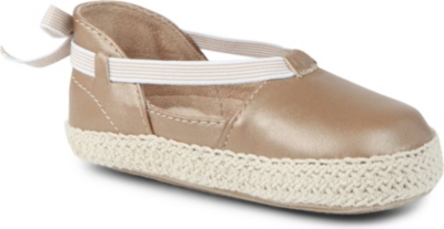 UGG Estee bow pumps 6 months