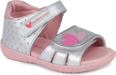 AGATHA RUIZ DE LA PRADA Heart sandals 1-3 years