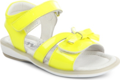 STEP2WO Zing sandals 4-8 years