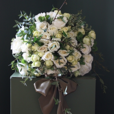THE REAL FLOWER COMPANY Ivory rose 40 stem bouquet