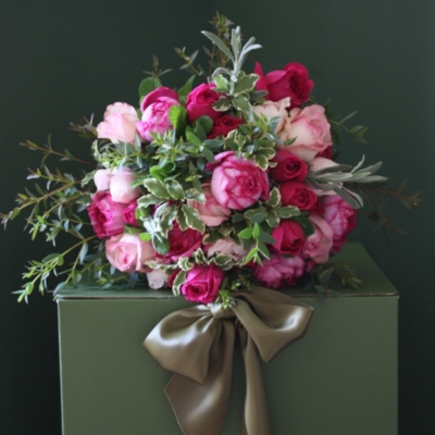 THE REAL FLOWER COMPANY Heavenly Scented mixed pink roses 18 stem bouquet