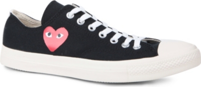COMME DES GARCONS PLAY Heart low-rise All Star trainers