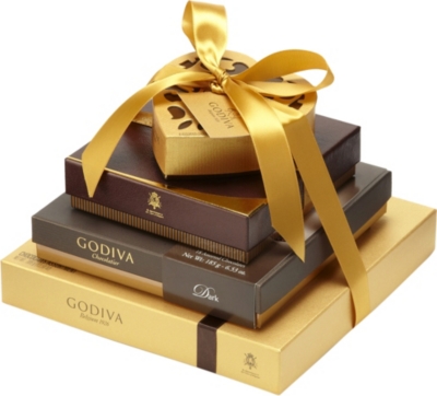 GODIVA Gold Ballotin 34-piece assorted chocolates box 385g